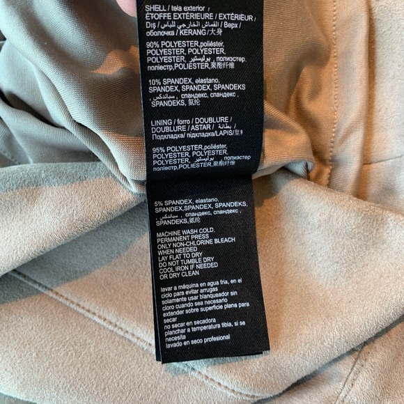 NWOT Bebe Beige Suede Mini Skirt - Picture 4 of 4